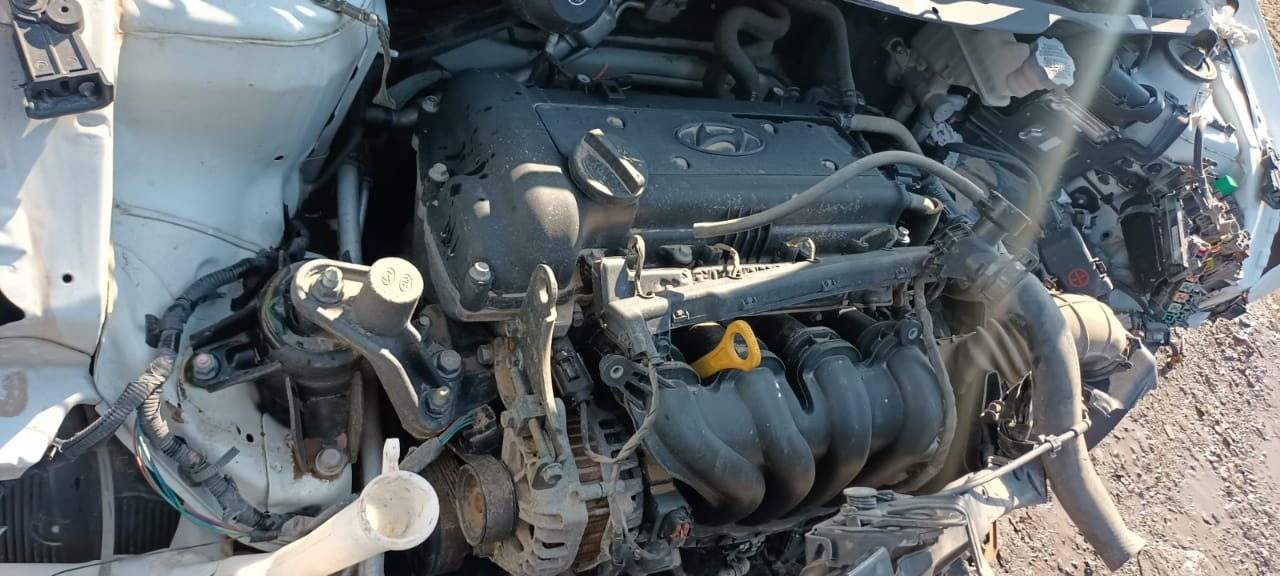  Hyundai ACCENT 2013    EN DESARME